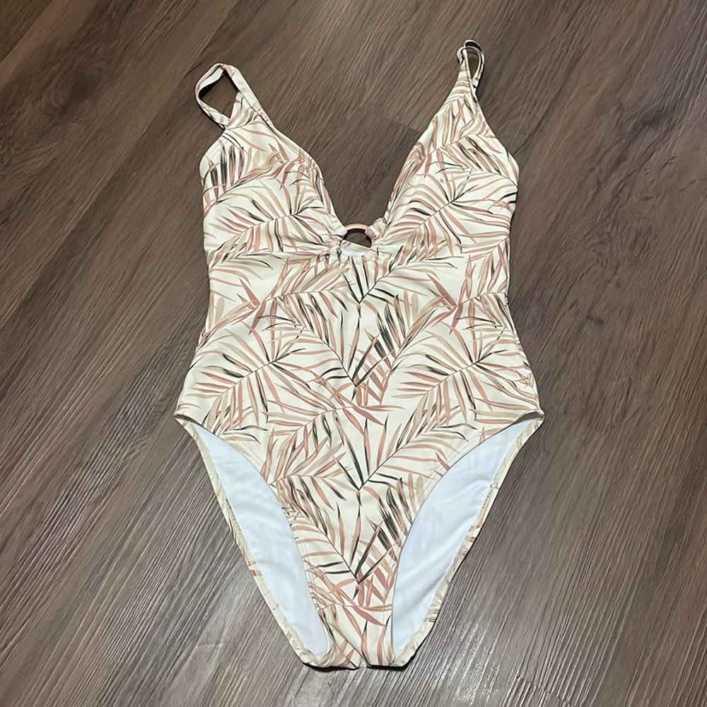 TROPICAL ONE PIECE